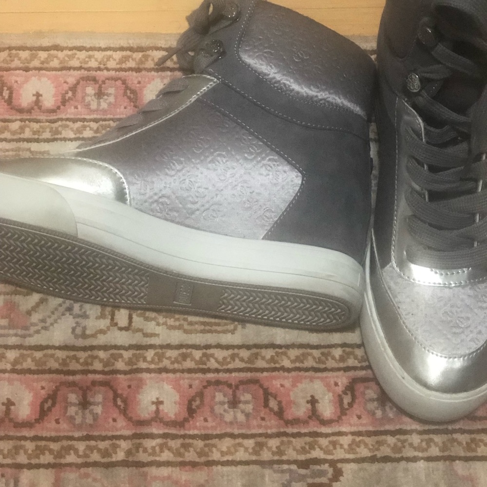 Guess silver metallic high Tops